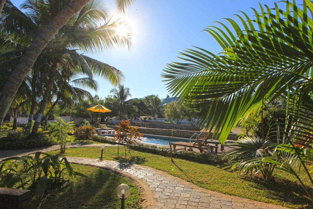 Ylang hôtel Ambondrona  Quarto foto