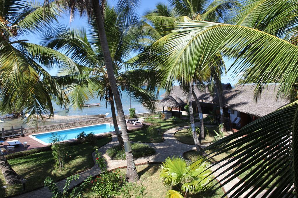 Ylang hôtel Ambondrona  Quarto foto